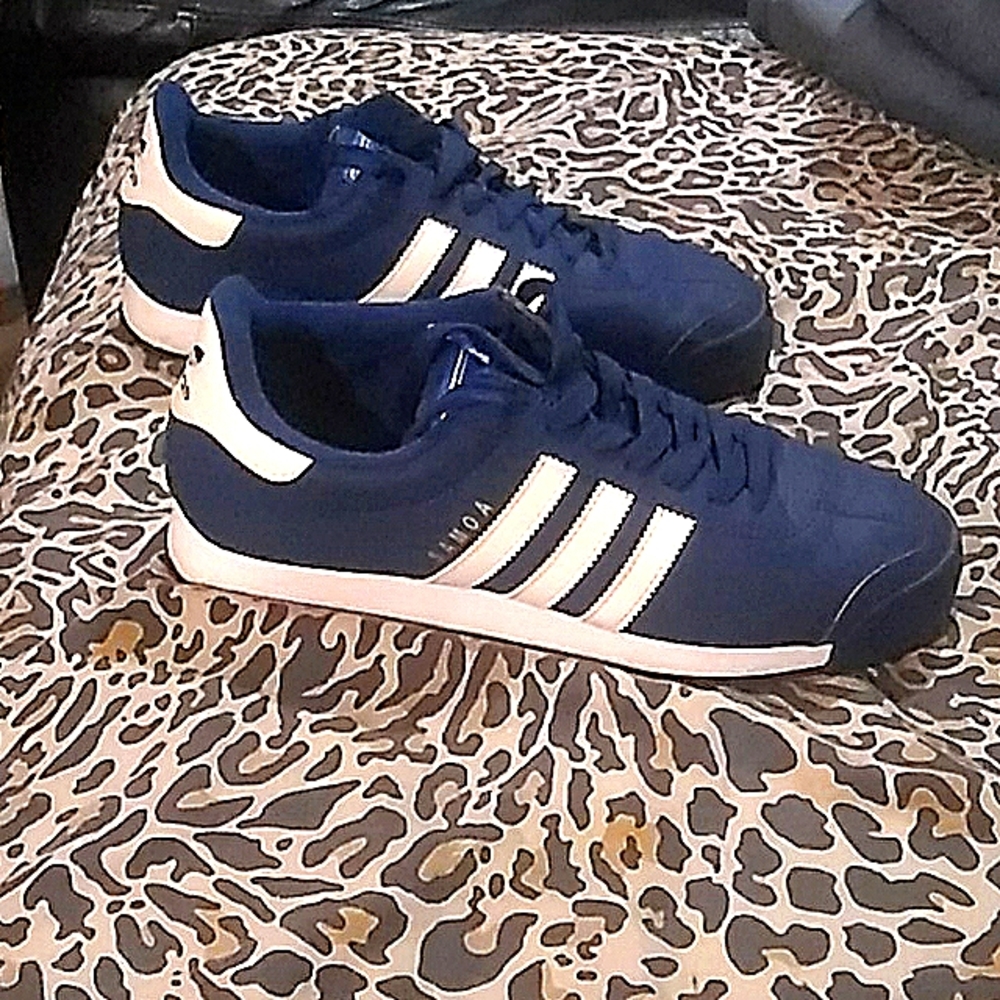 Adidas tennis shoes